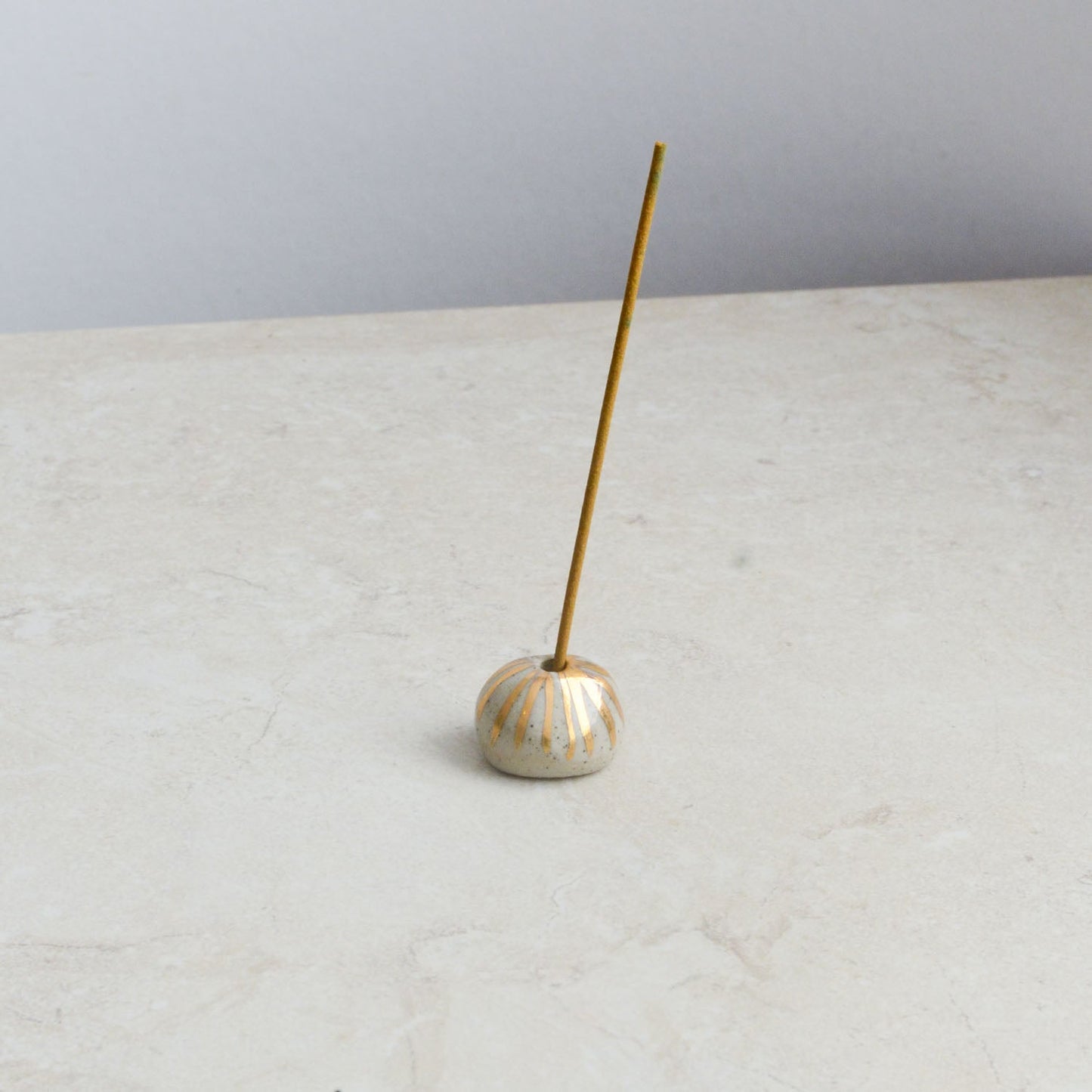 Incense bead ~ Gold Lustre Stripes on Natural