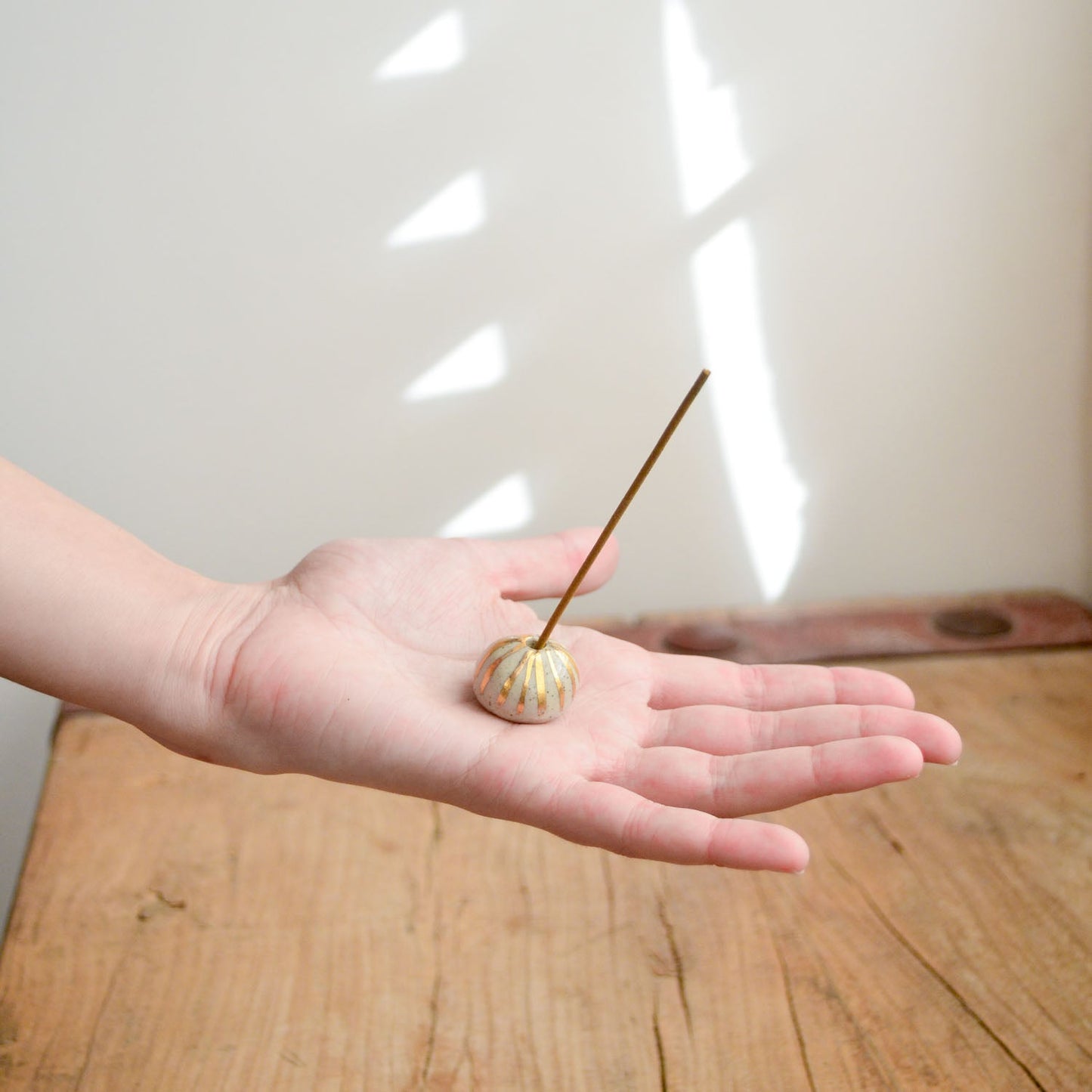 Incense bead ~ Gold Lustre Stripes on Natural