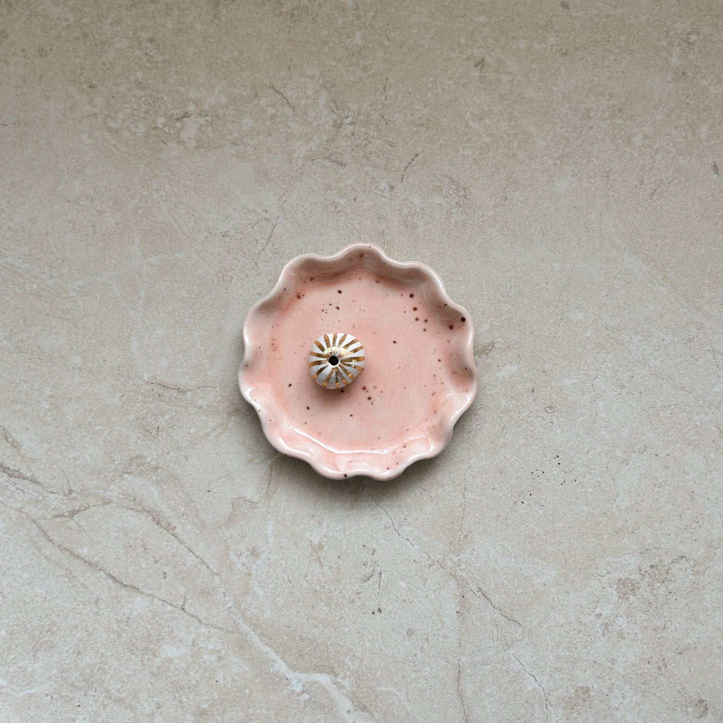 Incense bead ~ Gold Lustre Stripes on porcelain