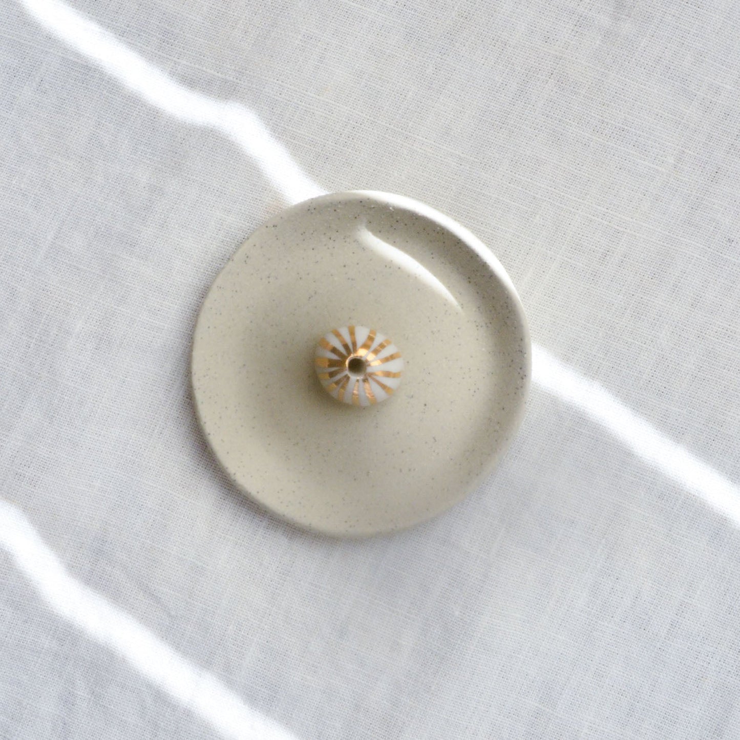 Incense holder with gold lustre detail