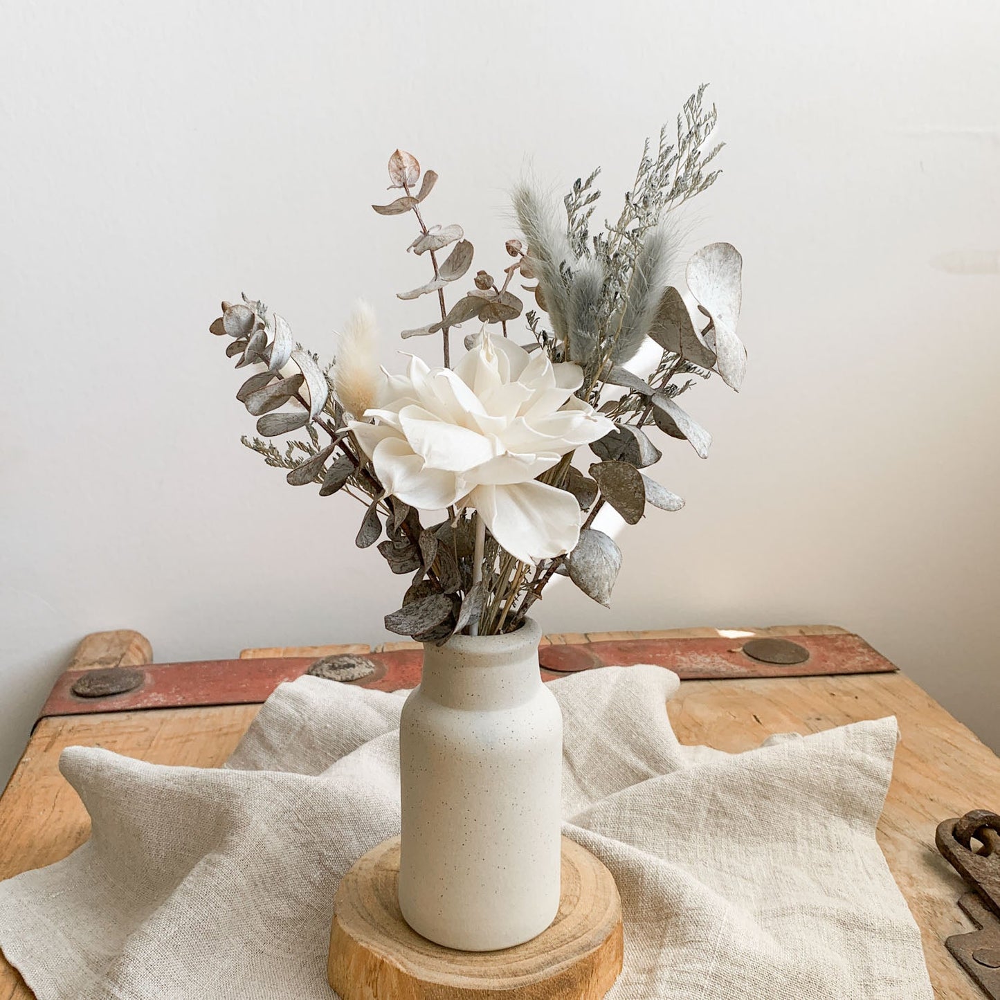 Dried posy ~ Dahlia sola wood flower