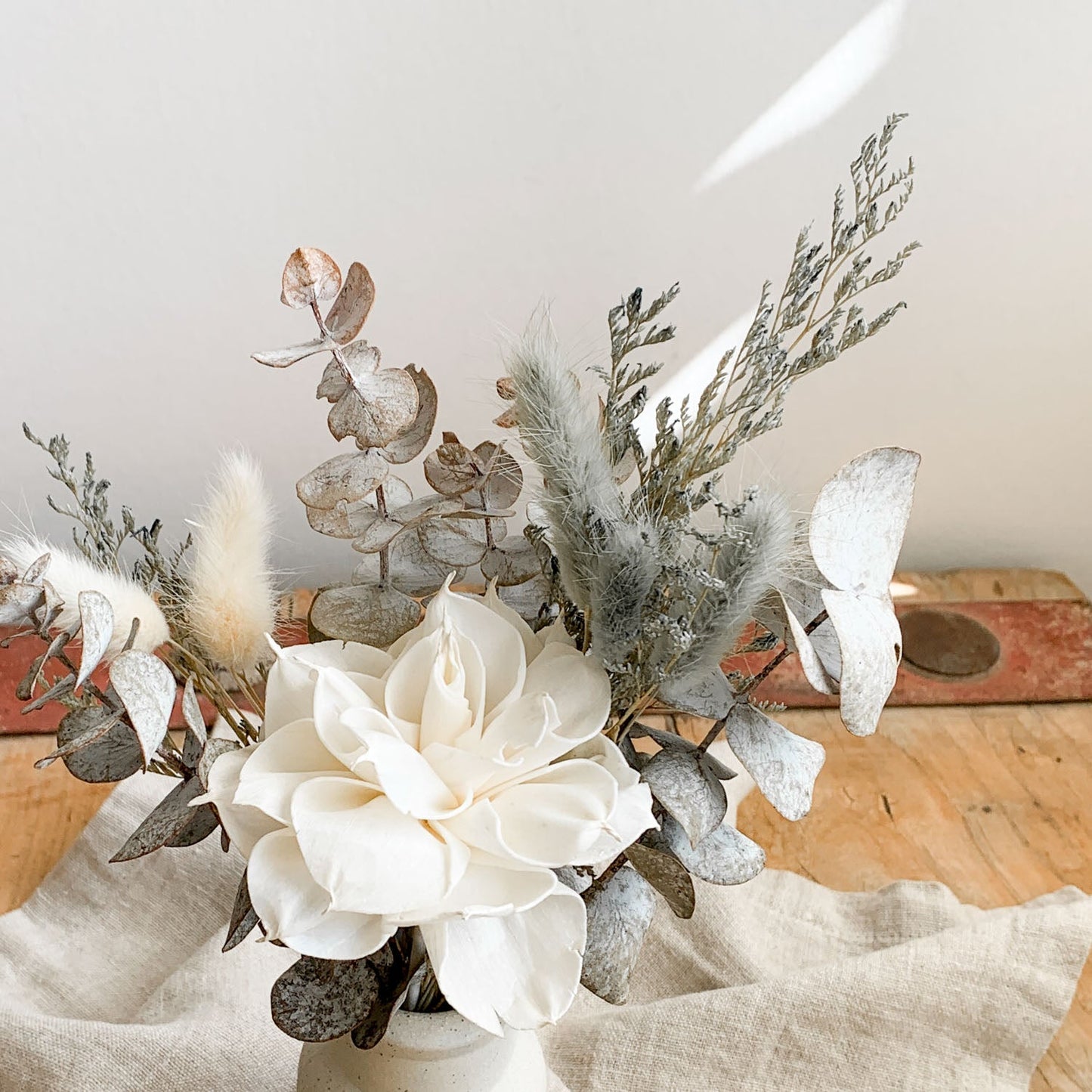 Dried posy ~ Dahlia sola wood flower