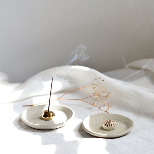 Incense holder with gold lustre detail