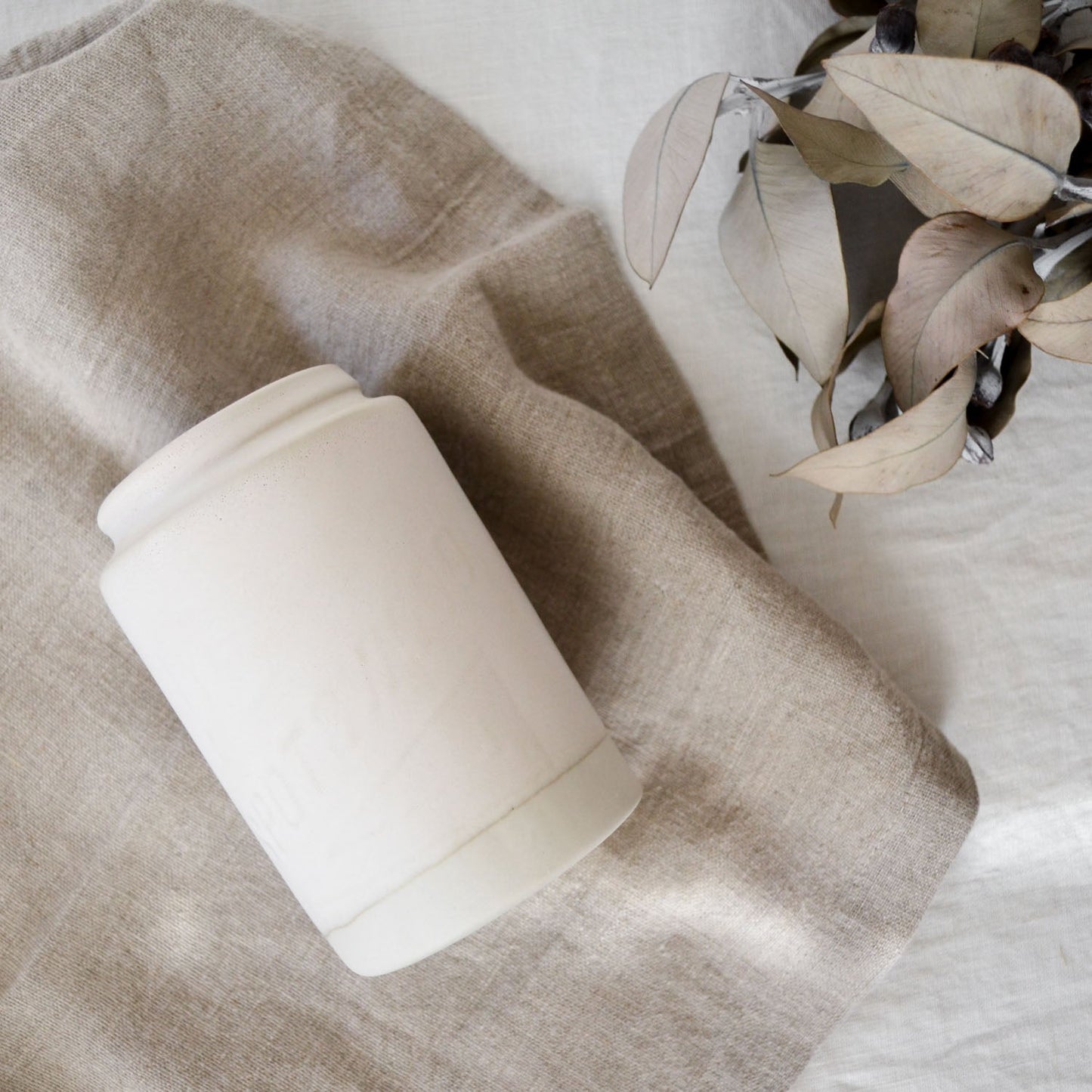 Spotswood jar ~ Matte White